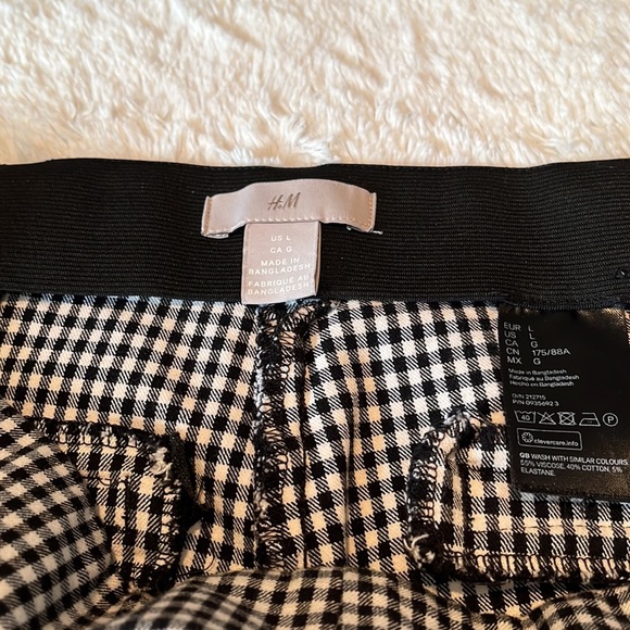 H&M Black and White Checkered Straight Leg Pants - Picture 6 of 7